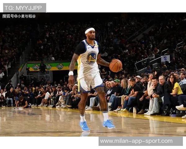 库里称赞小佩顿化学反应良好拦拆配合默契展现球队默契精神 库里称赞小佩顿化学反应良好拦拆配合默契展现球队默契精神