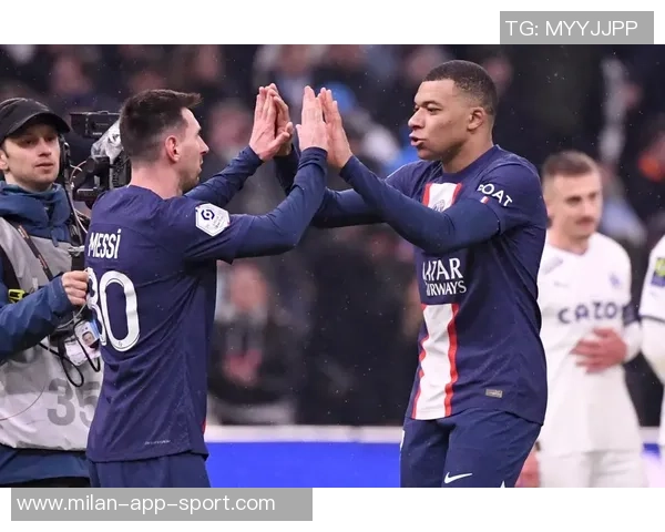 姆巴佩坦言与梅西同队是意外梦想始终是加盟皇马而非巴萨