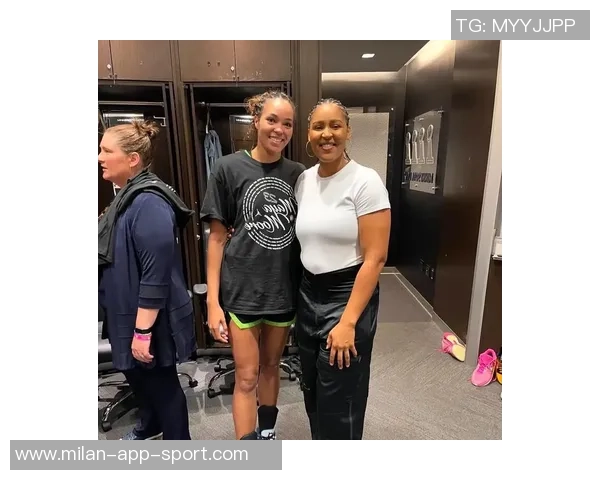 WNBA明星娜菲莎科利尔将进行双脚踝手术预计缺阵四到六个月